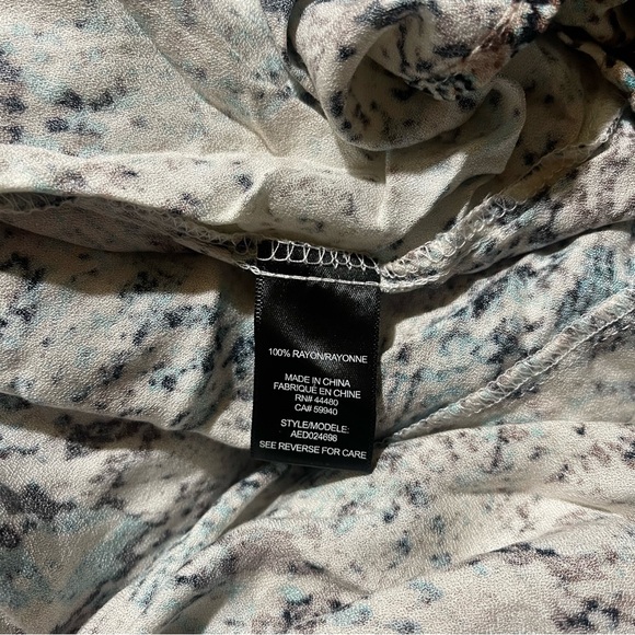 NEW AFRM Mariska Floral Long Sleeves Square Neck Button Front Midi Dress Medium - Picture 6 of 6